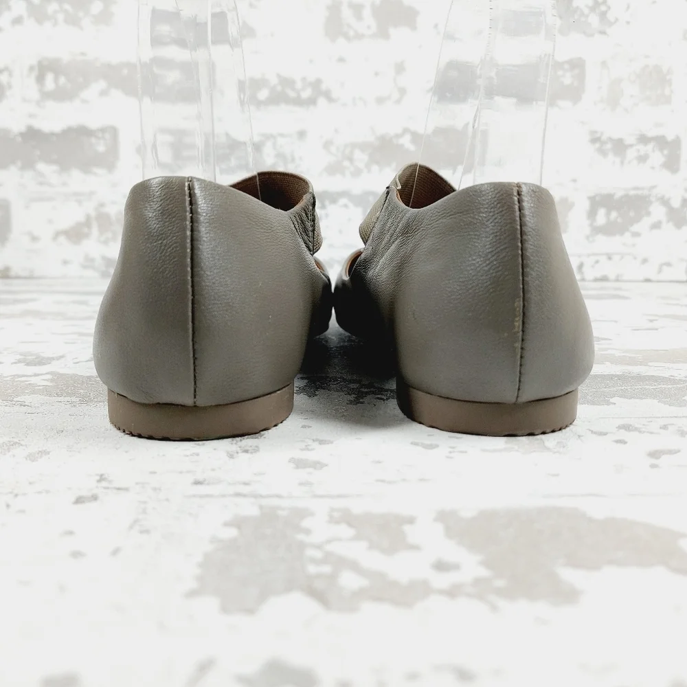 Blondo Gray Leather Ballet Flats with Elastic Strap